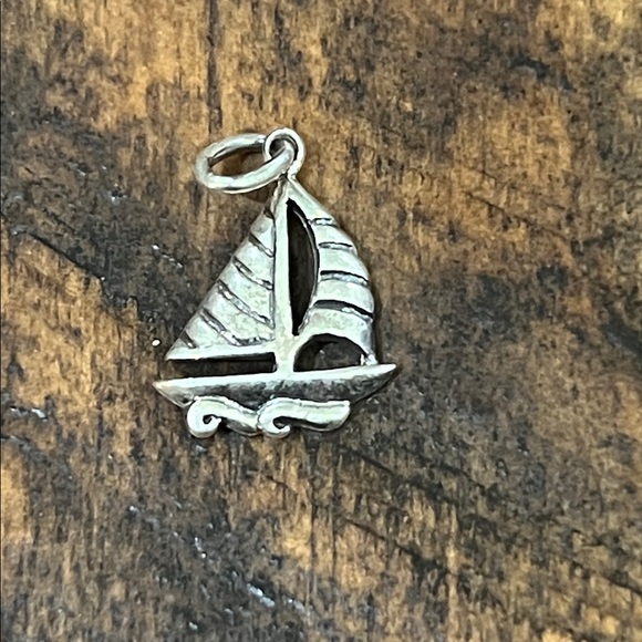 Sterling Silver Sailboat  Pendant Charm ocean sea water - Picture 1 of 5